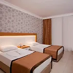Hotel Kleopatra Aytur 2*