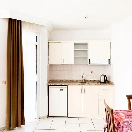 Kleopatra Aytur Alanya