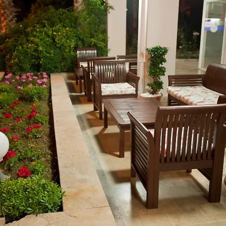 Lejlighedshotel Kleopatra Aytur 2*
