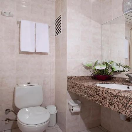 Kleopatra Aytur 2* Alanya