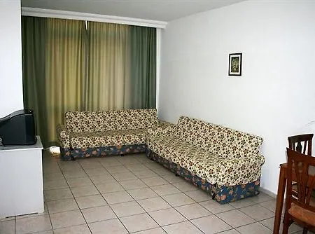 Kleopatra Aytur מלון